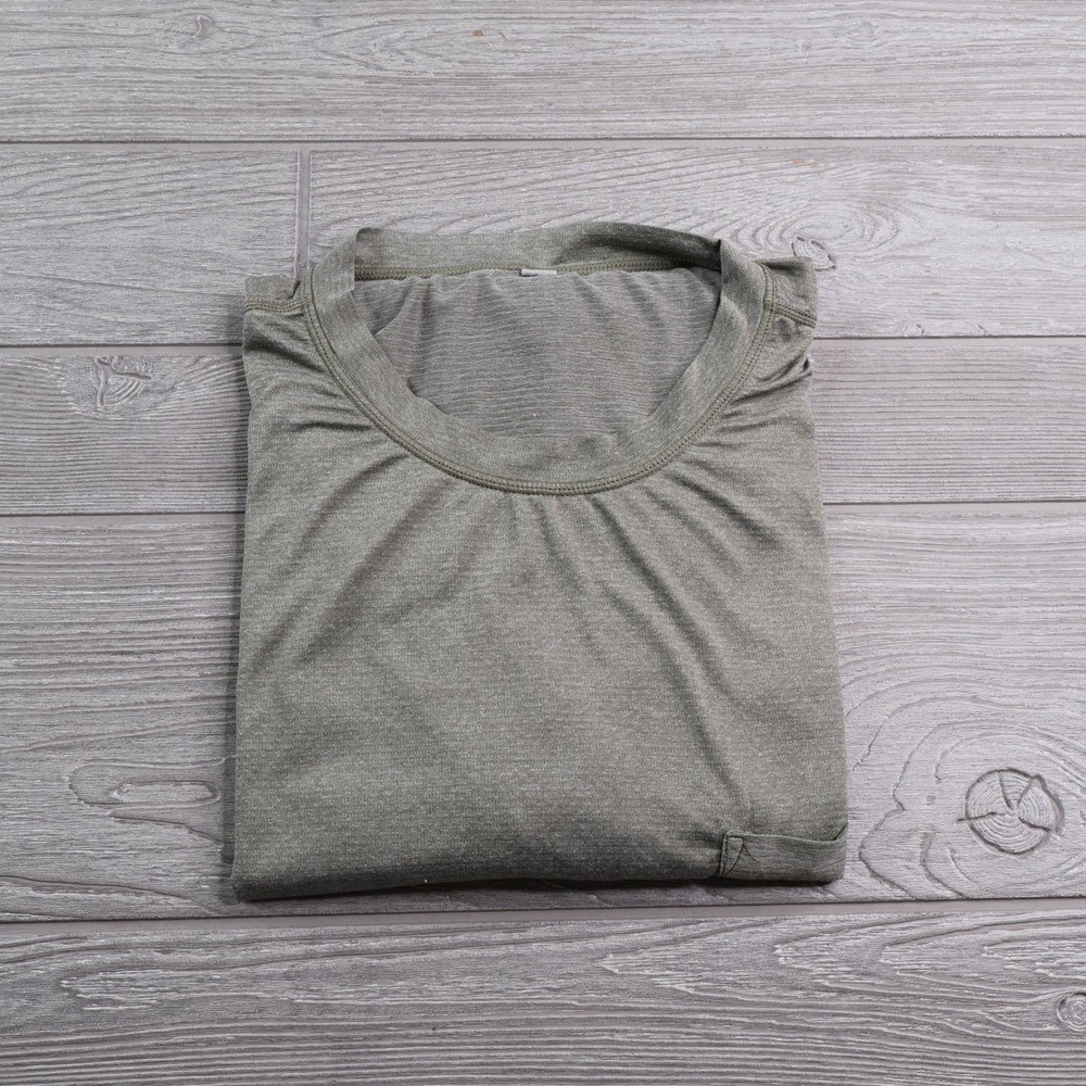 Vuori Tradewind Pocket T-Shirt Men's Medium Heather Olive Green Performance Tee